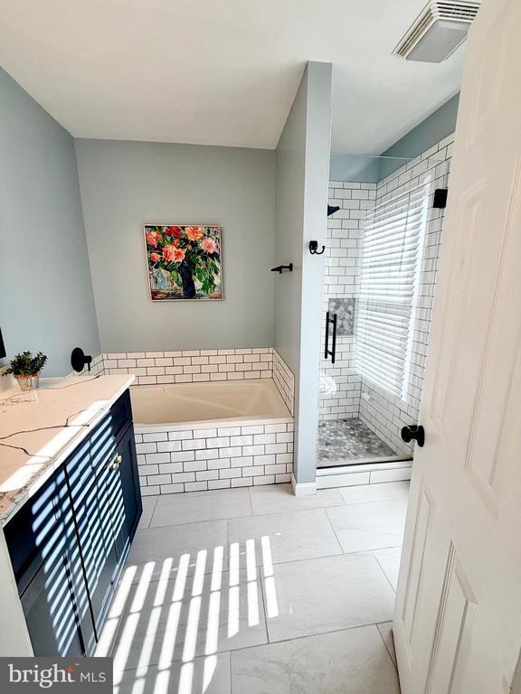 Building Photo - 46756 Woodmint Terrace