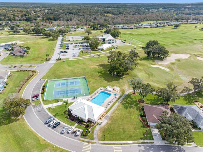 Building Photo - Exquisite Huntington Hills Golf and Countr...