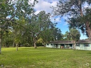 Building Photo - 5720 Sweetwater Blvd