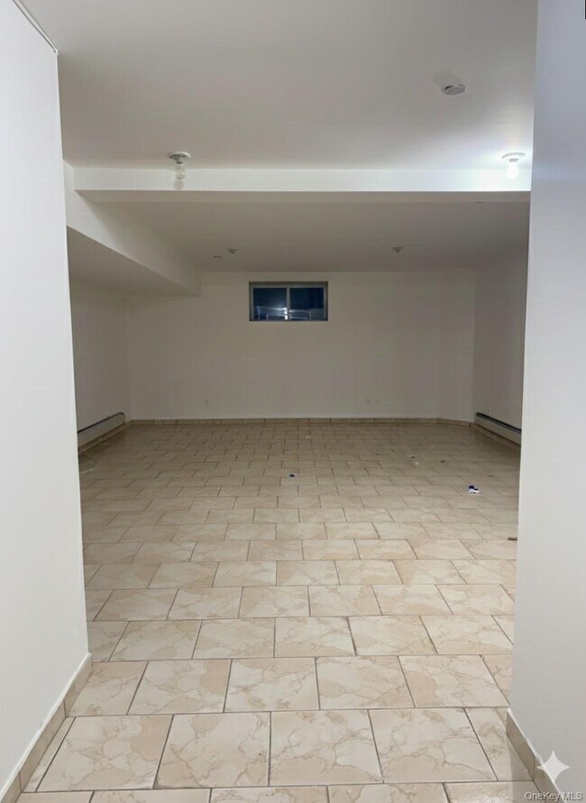 Building Photo - 40-33 191st St