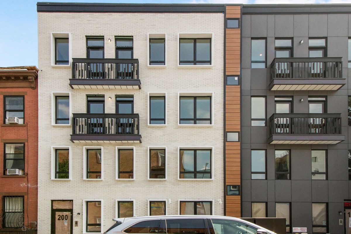 Building Photo - 202 Clifton Pl