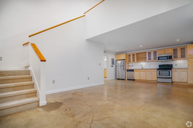 2Br, 2BA Grande TH - 1600 SF Living/ Kitchen - Dot Commons