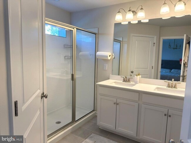 Building Photo - 1 Autumn Park Blvd