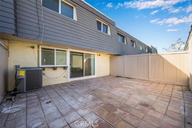 Building Photo - 9548 Bloomfield St