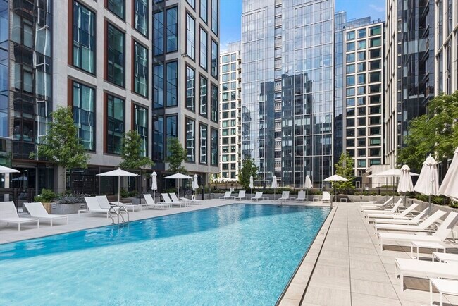 Building Photo - 133 Seaport Blvd