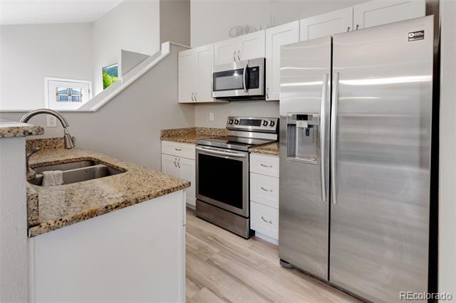 Building Photo - 943 Rancher Dr