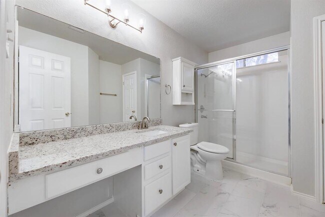 Building Photo - 9505 Woodvale Dr