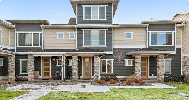 Building Photo - 1812 W Irini Ln