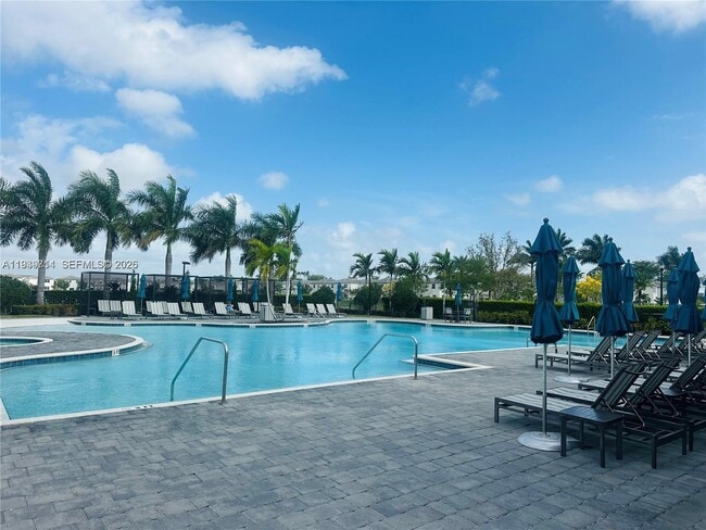 Building Photo - 2617 SE 10th St