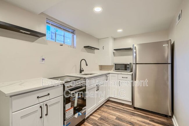 Building Photo - 1221 Glenwood Ave