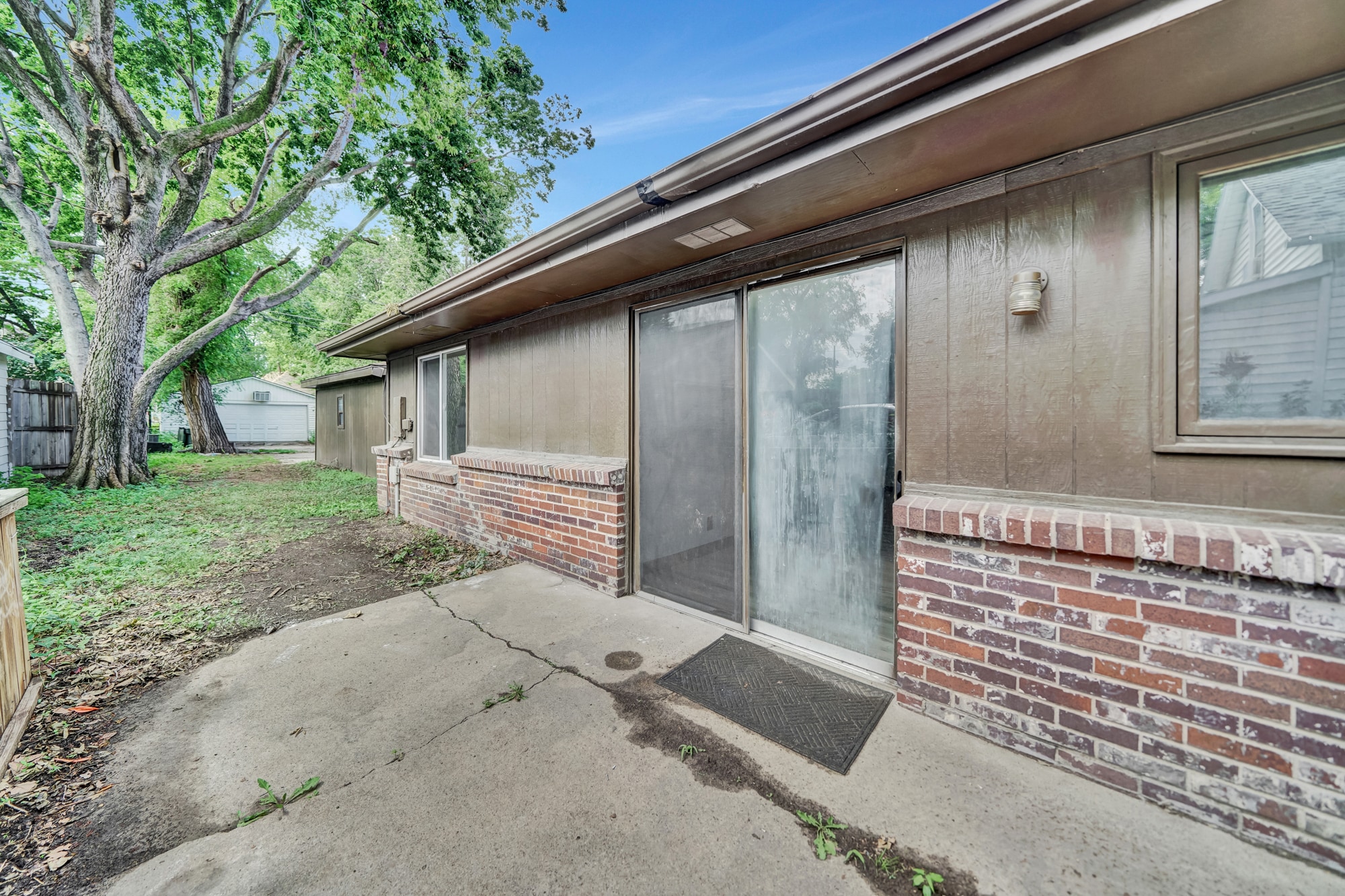 Building Photo - 5707 Ballard Ave