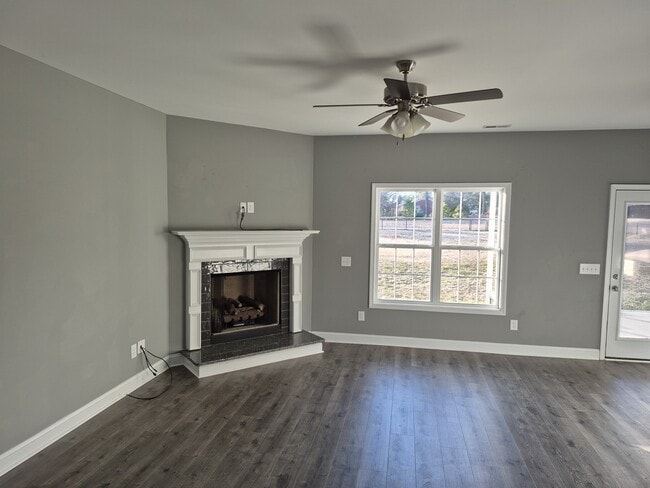 Building Photo - 1713 N Carolina St