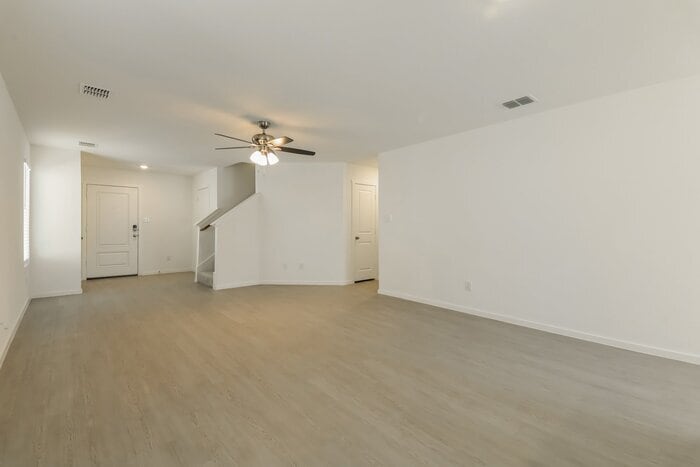 Building Photo - 241 Bable Run Dr