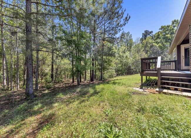 Building Photo - 129 Fairway Dr