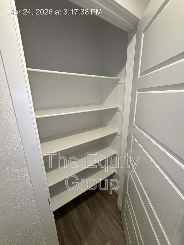 Building Photo - 2440 S Aubree St