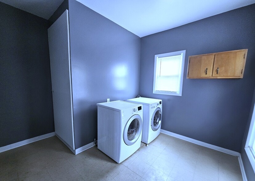 Main Level-Laundry - 169 East Ave N