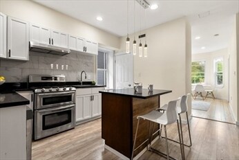 Building Photo - 3417 Washington St