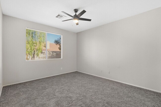 Building Photo - SUMMERLIN NORTH!!! SINGLE STORY!!! LARGE YARD!!! RECENTLY RENOVATED!!! NEW CARPET!!! NEAR DOWNTOW...