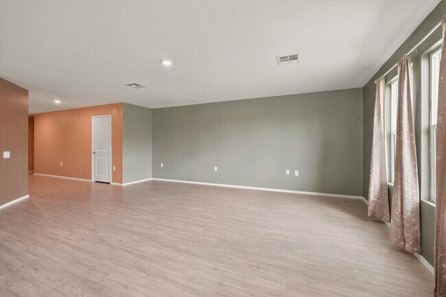 Building Photo - 13118 Levi Ter