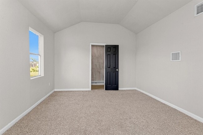 Building Photo - 15225 Woodforest Blvd