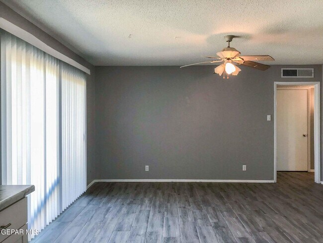 Building Photo - 3032 Orkney Rd