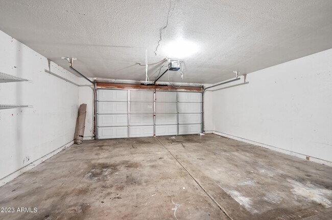 Building Photo - 1680 E Gary Dr