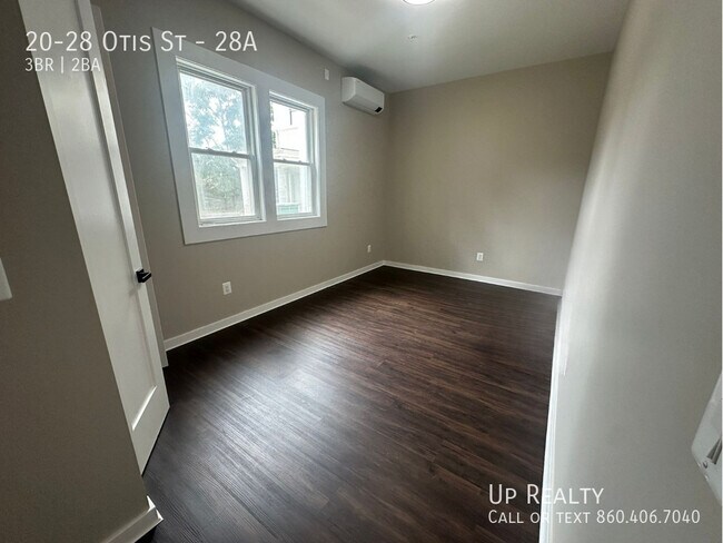 Building Photo - 20-28 Otis St-28A