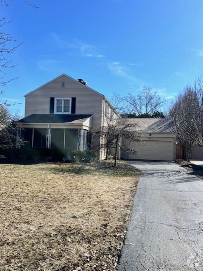 Building Photo - Beautiful Arlington Home South of Lane