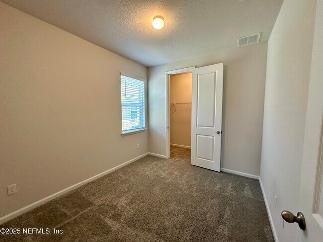 Building Photo - 75310 White Rabbit Ave