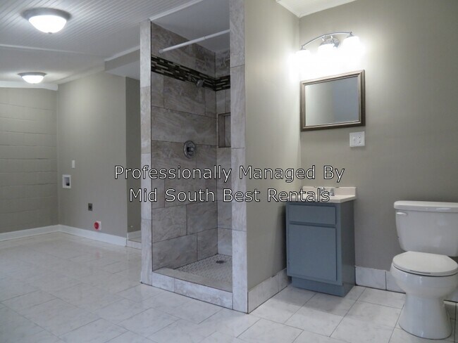 Building Photo - 4507 Quince Rd