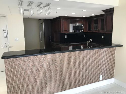 Building Photo - 1717 N Bayshore Dr