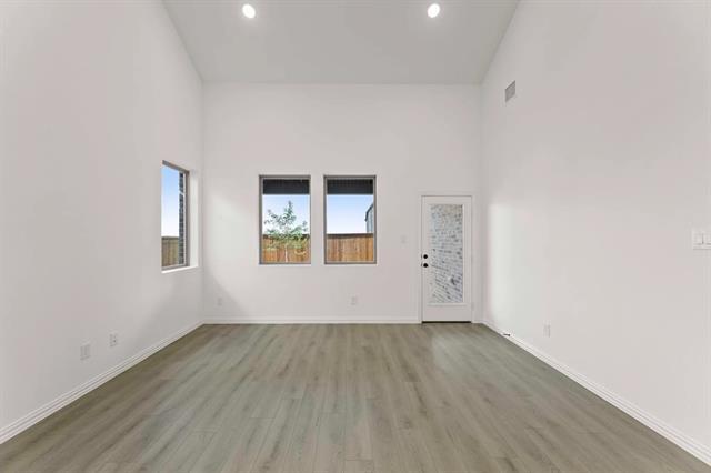 Building Photo - 14154 Gallatin St