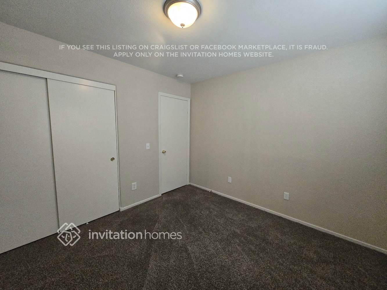 Building Photo - 5912 Trumbull St