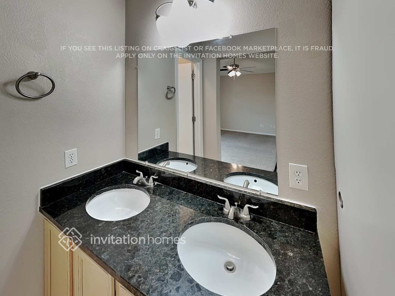 Building Photo - 8793 Katherine Ct