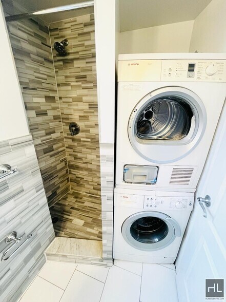 Building Photo - Elizabeth Street