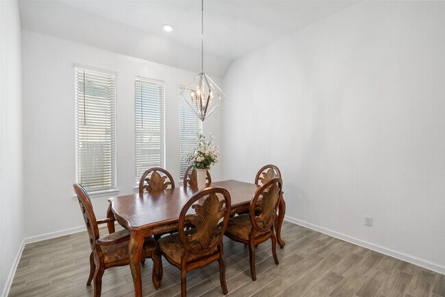 Building Photo - 11107 Willamer St