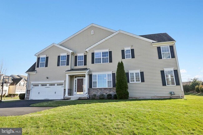 Building Photo - 1035 Thorndale Dr