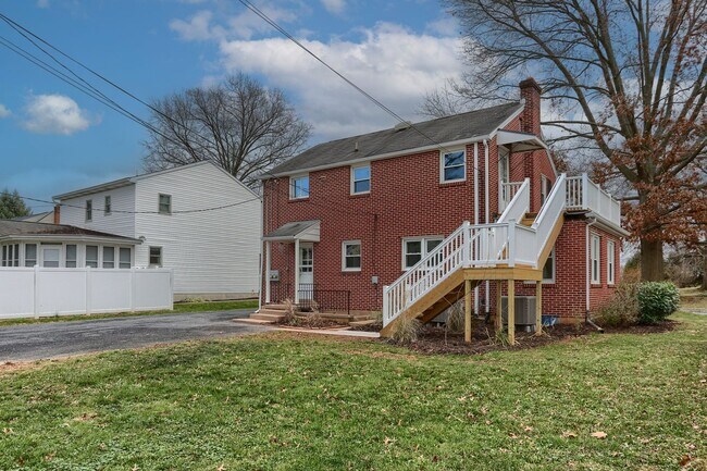 Building Photo - 51 Wharton Ave