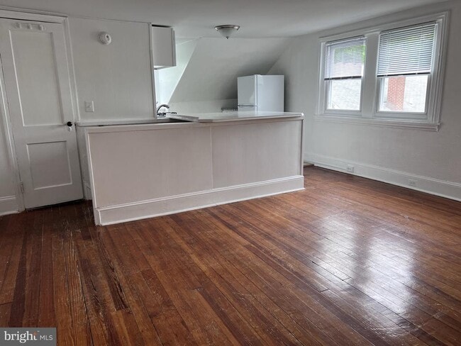 Building Photo - 703 Bethlehem Pike