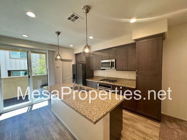 Building Photo - 7462 Solstice Pl