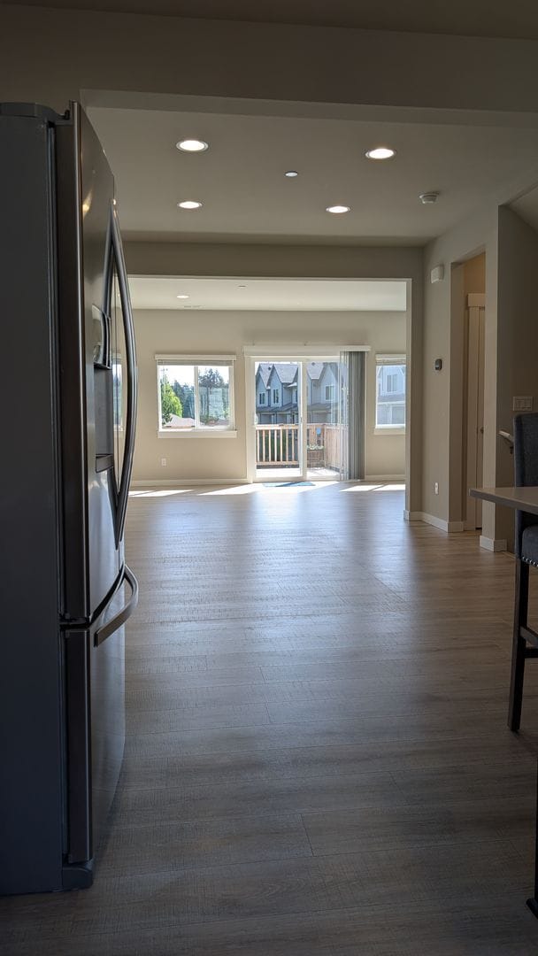 Building Photo - Mill  Creek 3 bedroom Townhome