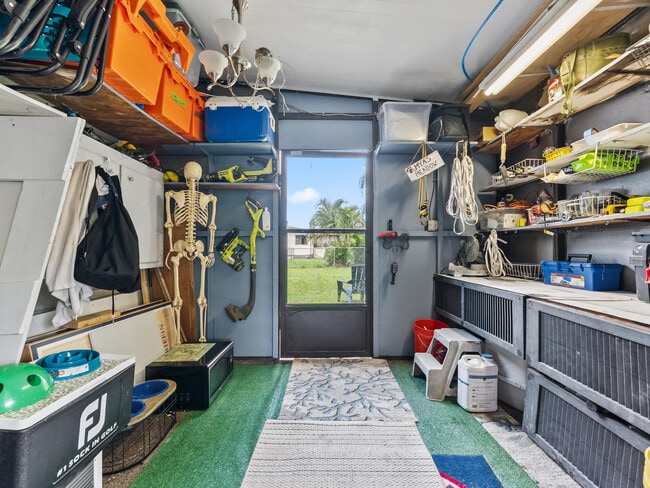 Building Photo - 2855 SW Monarch Trail