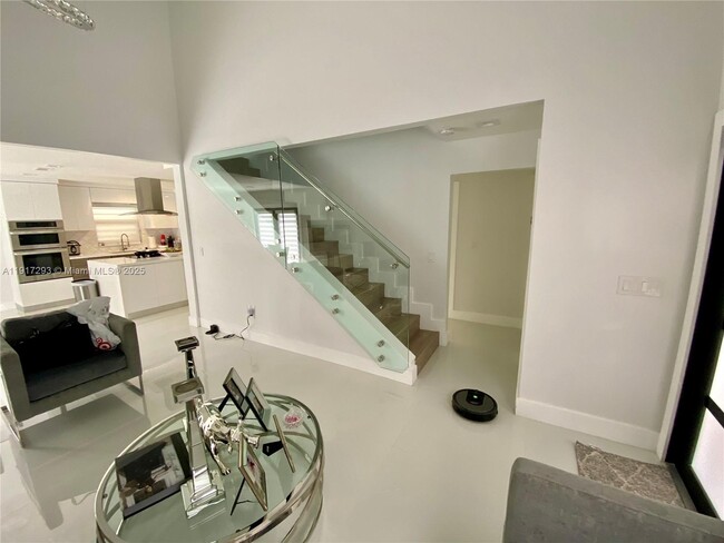 Building Photo - 14202 SW 111th Ln