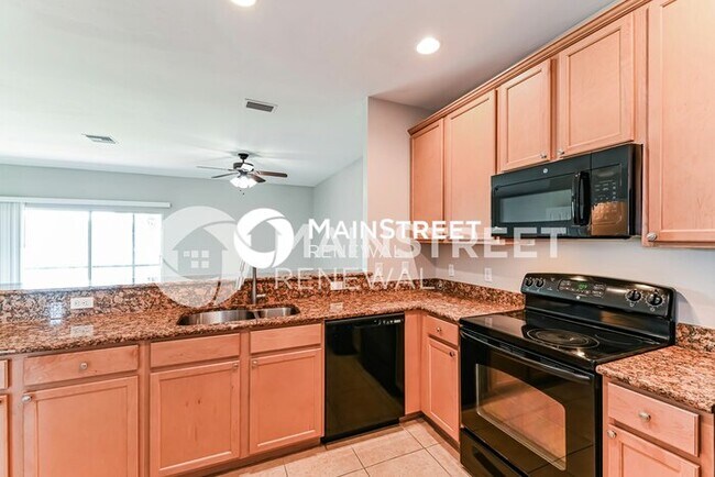 Building Photo - 3 Bedroom Pet-Friendly Home in Fort Myers, FL with Main Street Renewal