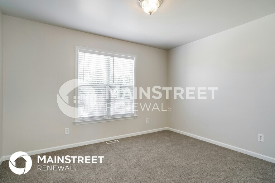 Building Photo - 398 Water Oak Dr