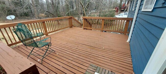 Building Photo - 5030 Beth St