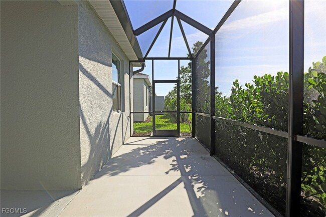 Building Photo - 20665 Hazelnut Ct