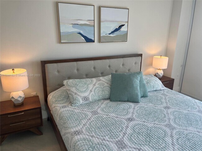 Building Photo - 7330 Ocean Terrace