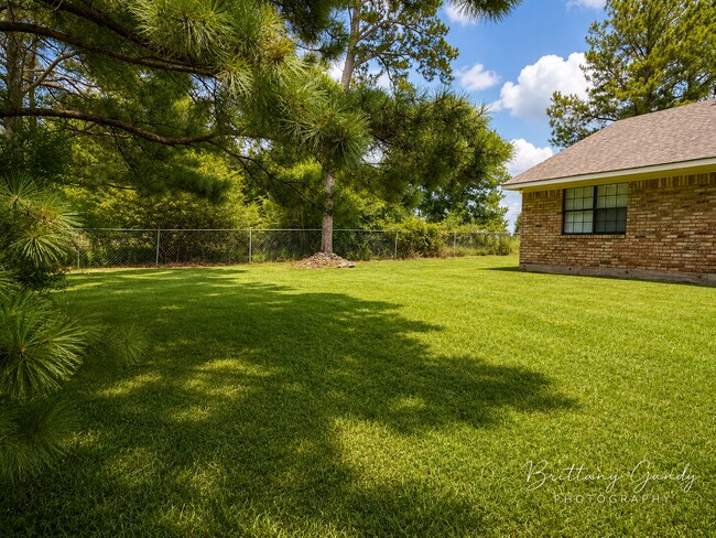 Building Photo - Rental Property on Frierson