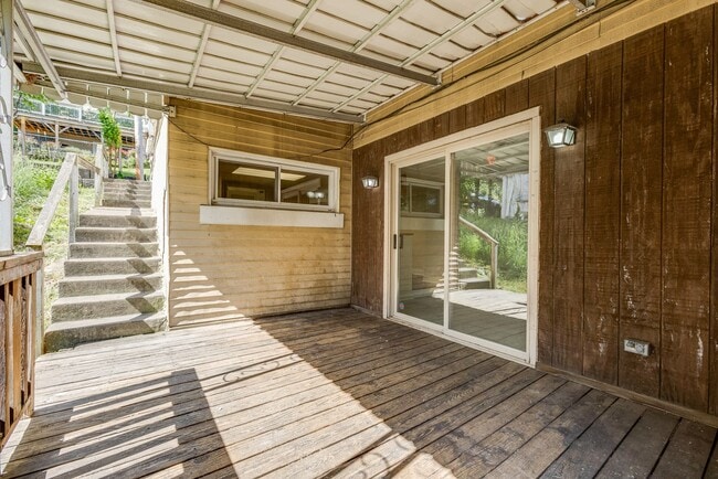 Building Photo - 2749 Oakley Wy